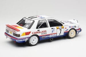 Ford Sierra RS Cosworth 4x4 #7 F. Delecour / D. Grataloup Rally Monte Carlo 1992 MCG 1:18 MCG18356R Métal — image 2 sur 6