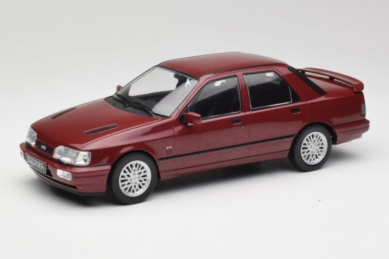Ford Sierra RS Cosworth 4x4 Rouge MCG 1:18 MCG18354 Métal