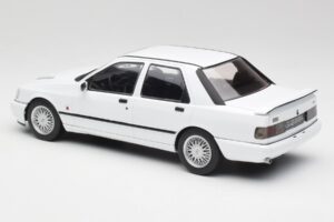 Ford Sierra RS Cosworth 4x4 Blanc MCG 1:18 MCG18353 Métal — image 5 sur 6