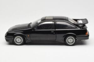 Ford Sierra RS Cosworth Noir AUTOart 1:18 72861 Métal — image 4 sur 8