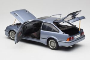 Ford Sierra RS Cosworth Moonstone Bleu AUTOart 1:18 72863 Métal — image 5 sur 8