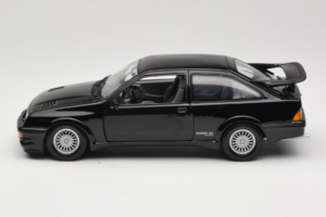 Ford Sierra RS Cosworth Noir Minichamps 1:18 150084001 Métal — image 4 sur 8