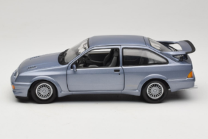 Ford Sierra RS Cosworth Bleu Minichamps 1:18 150084002 Métal — image 4 sur 8