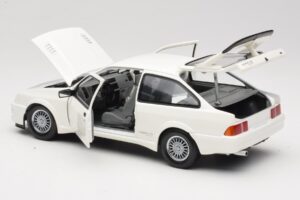 Ford Sierra RS Cosworth Blanc Minichamps 1:18 150084000 Métal — image 5 sur 8