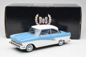 Ford Taunus 17M P2 Bleu Clair & Blanc BoS Models 1:18 BOS019 Métal — image 6 sur 6