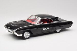 Ford Thunderbird Noir Anson 1:18 30344 Métal