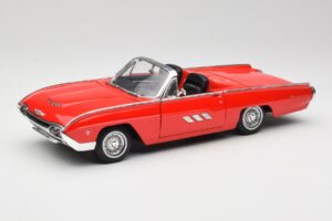 Ford Thunderbird Cabriolet Rouge Anson 1:18 30334 Métal