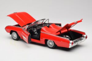 Ford Thunderbird Cabriolet Rouge Anson 1:18 30334 Métal — image 5 sur 8