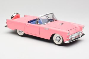 Ford Thunderbird Rose Revell 1:18 8804 Métal — image 6 sur 8