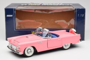 Ford Thunderbird Rose Revell 1:18 8804 Métal — image 8 sur 8
