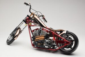 Harley-Davidson West Coast Choppers Diablo Soft Tail Or Rouge Minichamps 1:5 JJ04-05-03 Métal — image 4 sur 6