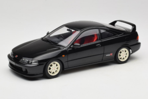 Honda Integra Type R DC2 Pre-Facelift Flamenco Black Pearl MotorHelix 1:18 M85203 Métal