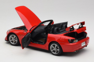 Honda S2000 AP2 Type S New Formula Red MotorHelix 1:18 M85112 Métal — image 6 sur 9