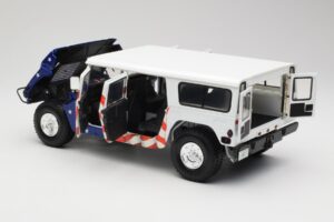 Hummer H1 AM General Gore-Lieberman Humvee America Exoto 1:18 01807 Métal — image 5 sur 8