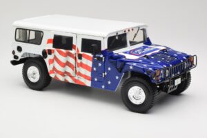 Hummer H1 AM General Gore-Lieberman Humvee America Exoto 1:18 01807 Métal — image 6 sur 8