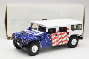 Hummer H1 AM General Gore-Lieberman Humvee America Exoto 1:18 01807 Métal — image 8 sur 8