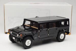 Hummer H1 Hard Top Noir Exoto 1:18 01803 Métal — image 8 sur 8
