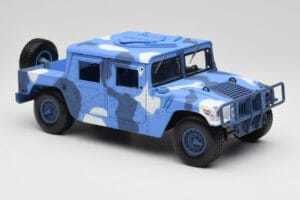 Hummer H1 Humvee Bleu & Blanc Motormax 1:18 73157 Métal — image 6 sur 8