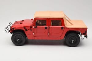 Hummer H1 Soft Top Rouge Exoto 1:18 01805 Métal — image 4 sur 8
