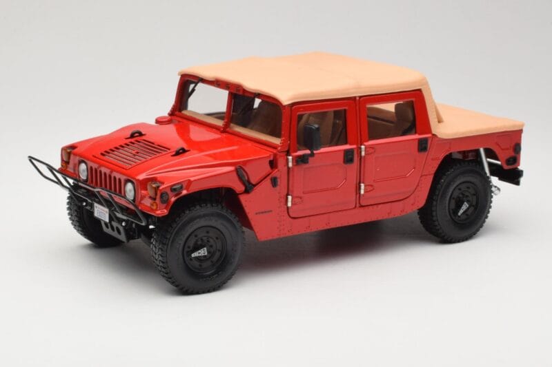 Hummer H1 Soft Top Rouge Exoto 1:18 01805 Métal