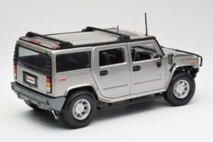 Hummer H2 Argent Maisto 1:18 7449569 Métal — image 3 sur 8