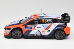 Hyundai i20 N Rally1 #11 T. Neuville / M. Wydaeghe Rally Sweden 2024 IXO 1:18 18RMC201 Métal — image 3 sur 6