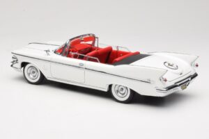 Imperial Crown Cabriolet Blanc Road Signature 1:18 20138 Métal — image 7 sur 8