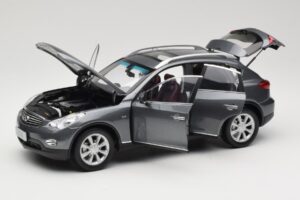 Infiniti EX25 J50 Grey Metallic Paudi 1:18 81L0049 Métal — image 2 sur 8