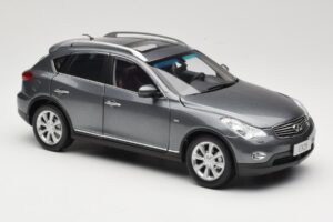 Infiniti EX25 J50 Grey Metallic Paudi 1:18 81L0049 Métal — image 6 sur 8