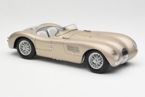 Jaguar C-Type Bronze AUTOart 1:18 73502 Métal — image 6 sur 8