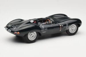 Jaguar D-Type Short Nose Vert AUTOart 1:18 73561 Métal — image 2 sur 6