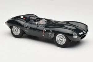 Jaguar D-Type Short Nose Vert AUTOart 1:18 73561 Métal — image 4 sur 6