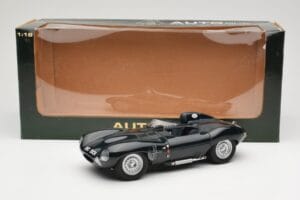 Jaguar D-Type Short Nose Vert AUTOart 1:18 73561 Métal — image 6 sur 6