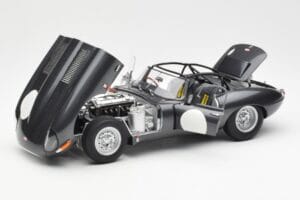 Jaguar E-Type Series 1 Coupe Lightweight Gris Foncé AUTOart 1:18 73647 Métal — image 2 sur 8