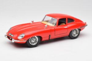 Jaguar E-Type Rouge Bburago 1:18 3018 Métal