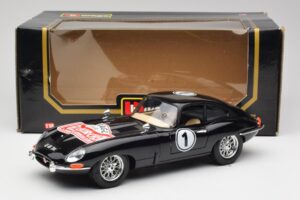 Jaguar E-Type Series 1 #1 British Racing Green Bburago 1:18 3018-M3 Métal — image 8 sur 8