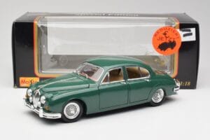 Jaguar Mk II British Racing Vert Maisto 1:18 50287 Métal — image 8 sur 8