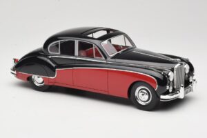 Jaguar Mk VIII Noir & Rouge Foncé BoS Models 1:18 BOS408 Résine — image 4 sur 6