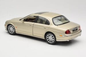 Jaguar S-Type X200 Bronze Maisto 1:18 50332 Métal — image 7 sur 8