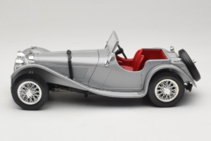 Jaguar SS100 Argent Bburago 1:18 3006-M2 Métal — image 3 sur 6