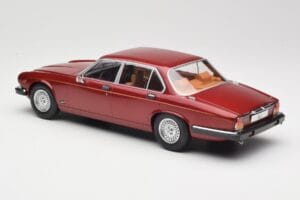 Jaguar XJ Series III Metallic Dark Red MCG 1:18 MCG18176 Métal — image 5 sur 6