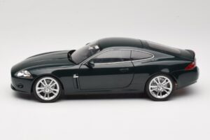 Jaguar XK X150 Coupe Vert Minichamps 1:18 150130501 Métal — image 4 sur 8