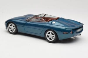 Jaguar XK180 Vert Maisto 1:18 50337 Métal — image 7 sur 8