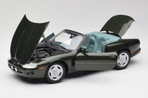 Jaguar XKR X100 Cabriolet Vert Maisto 1:18 37800-M1 Métal — image 2 sur 8