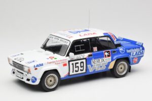 Lada 2105 VFTS #159 E. Tumalevicius 1000 Lakes Rally 1987 IXO 1:18 18RMC181B Métal