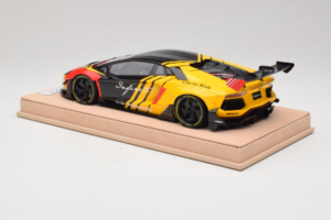 Lamborghini Aventador Liberty Walk Infinite Noir Jaune Timothy & Pierre 1:18 REMC035 Métal — image 5 sur 7