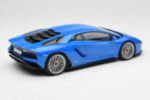 Lamborghini Aventador S LP740-4 Blue Nila AUTOart 1:18 79134 Métal — image 3 sur 8