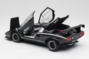 Lamborghini Countach LP500S Noir Kyosho 1:18 08326K Métal — image 5 sur 8