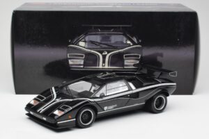 Lamborghini Countach LP500S Noir Kyosho 1:18 08326K Métal — image 8 sur 8