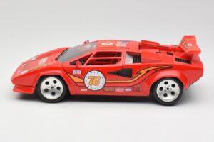 Lamborghini Countach Rouge Bburago 1:18 3047 Métal — image 4 sur 8